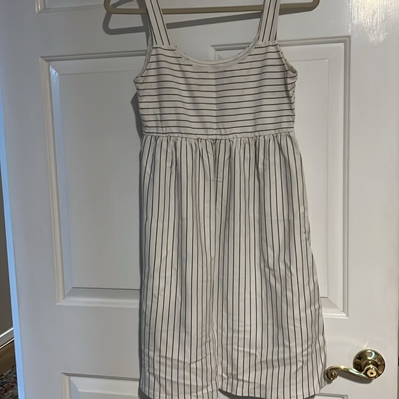 Pin striped dress - Picture 4 of 5